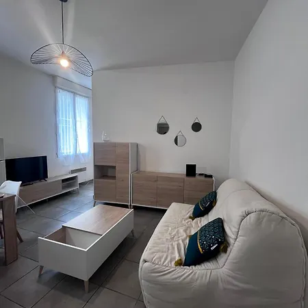Calme, A 15 Minutes De La Appartement Pia